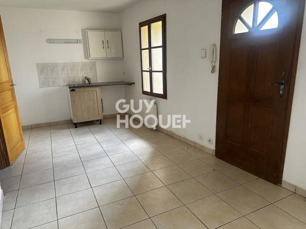 Maison Carcassonne, 2 chambres sur terrain de 120 m².