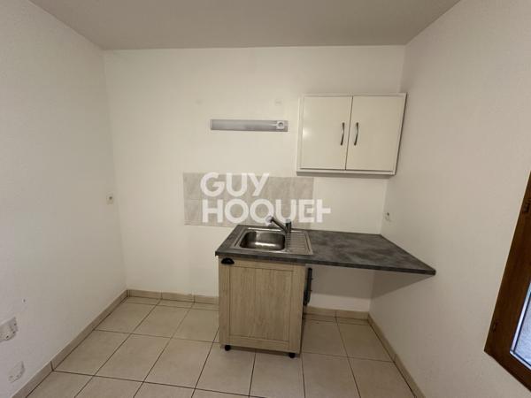 Maison Carcassonne, 2 chambres sur terrain de 120 m².