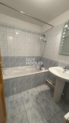 Maison Carcassonne, 2 chambres sur terrain de 120 m².