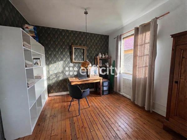 Maison
         8 pièces
        - 182 m² Bien prestige 705 000 € *