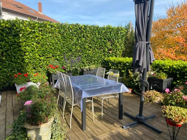 Appartement T2 avec véranda et terrasse à Rosemont Saint-Ferjeux