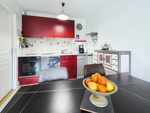 Appartement T2 avec véranda et terrasse à Rosemont Saint-Ferjeux