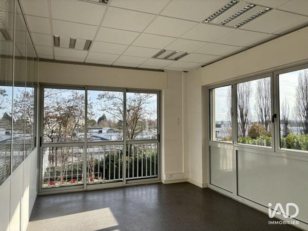 Bureaux à vendre 810 m² Écully