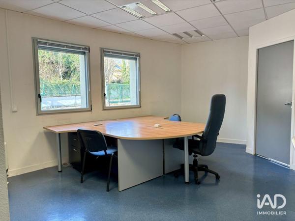 Bureaux à vendre 810 m² Écully