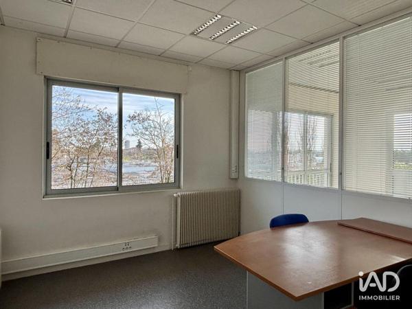 Bureaux à vendre 810 m² Écully