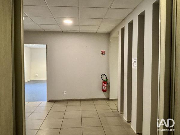 Bureaux à vendre 810 m² Écully