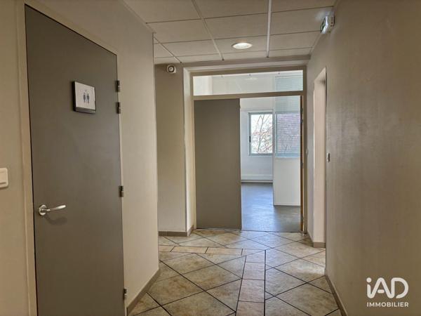 Bureaux à vendre 810 m² Écully