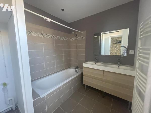 Appartement T3 avec terrasse et balcon – SECLIN Hypercentre – Face à la Collégiale