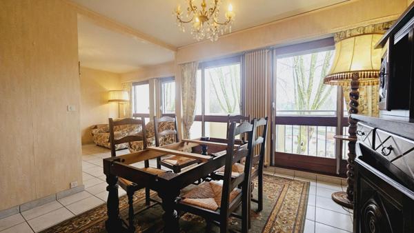 BOURGES APPARTEMENT 3 PIECES 81M² BALCONS PARKING