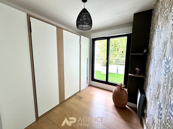 Appartement - T3 - 2 chambres - La Rochelle secteur Médiathèque (Ville en Bois) 498 750 € **  - Référence  JH735D3