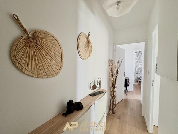 Appartement - T3 - 2 chambres - La Rochelle secteur Médiathèque (Ville en Bois) 498 750 € **  - Référence  JH735D3