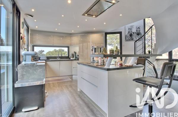 Maison à vendre 5 pièces 150 m² Martigues