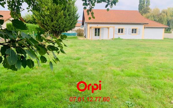 Maison à vendre    5 pièces •  Saint-Étienne-de-Saint-Geoirs