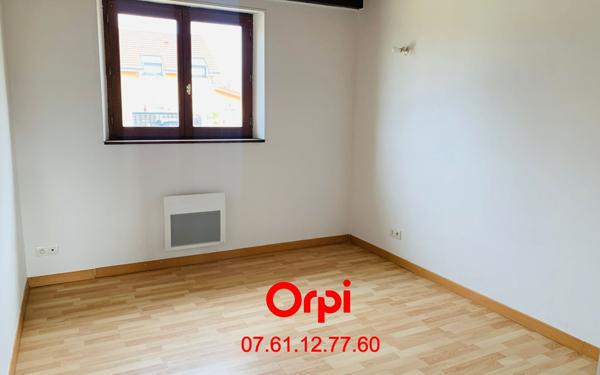 Maison à vendre    5 pièces •  Saint-Étienne-de-Saint-Geoirs