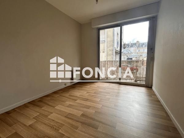 Location Appartement 3 pièces 51.68 m² - 8 RUE BONCENNE Poitiers 86000