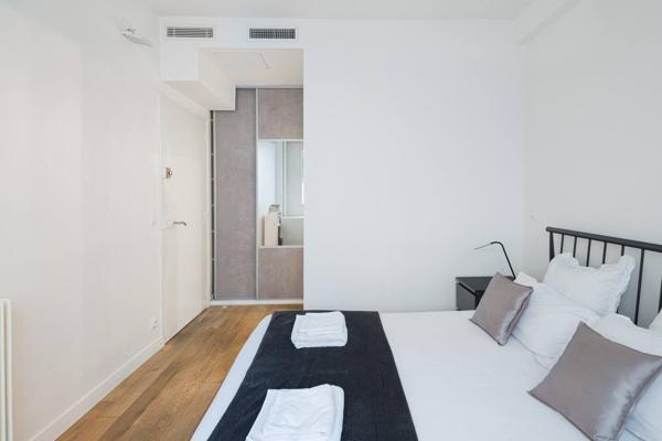 Vente Appartement de luxe Paris 18 12 Pièces 322 m²