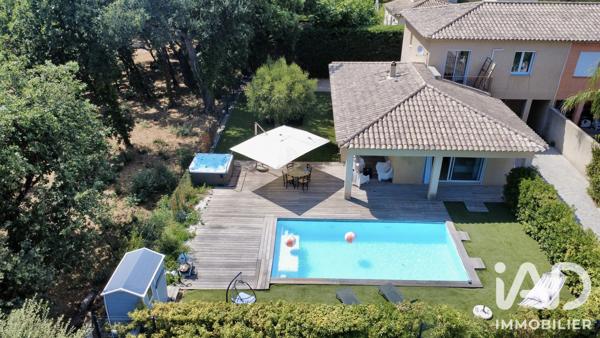 Maison à vendre 5 pièces 130 m² Grimaud