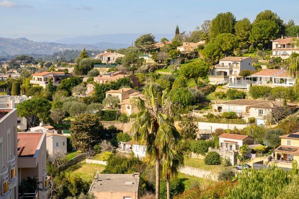 Appartement Le Cannet (Bréguière) 3p 93 m2 terrasse, garage, piscine