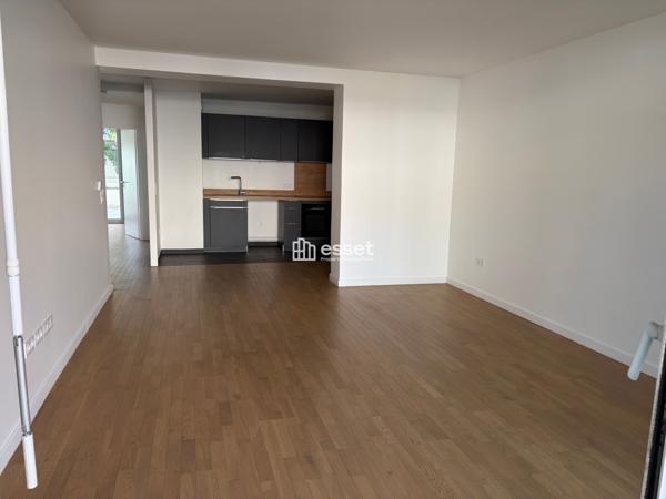Location Appartement 5 pièces 103.4 m² - Suresnes 92150
