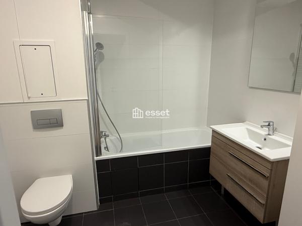 Location Appartement 5 pièces 103.4 m² - Suresnes 92150
