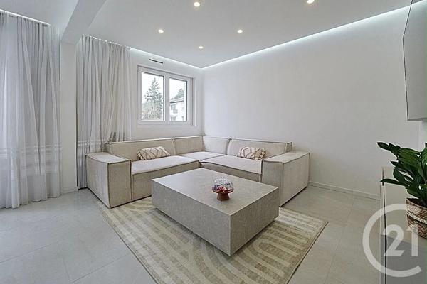 Appartement F4 à vendre  4 pièces - 76,10 m 2   MONTBELIARD  - 25
