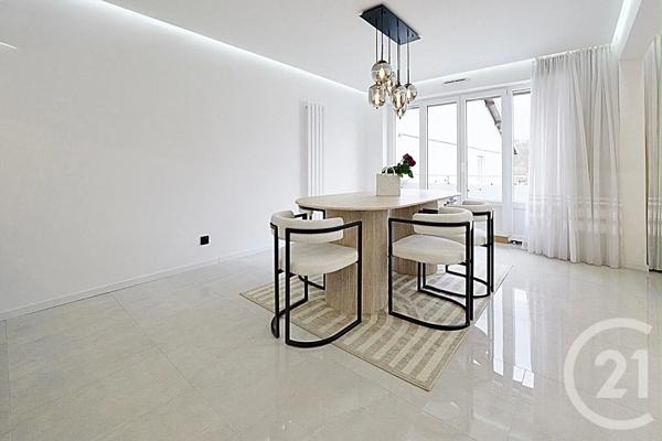 Appartement F4 à vendre  4 pièces - 76,10 m 2   MONTBELIARD  - 25