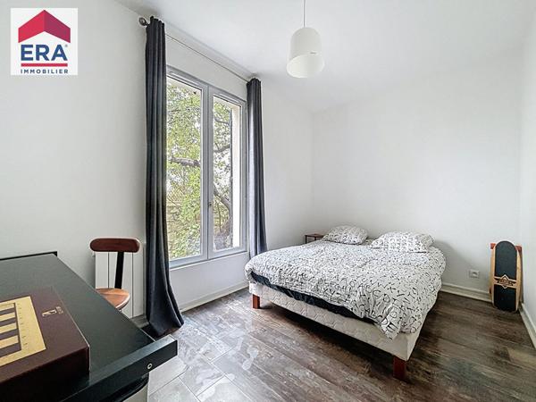 APPARTEMENT 3 PIECES 57M² + 3 COURS PRIVATIVES