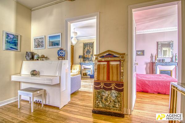 Versailles Les Prés Maison exceptionnelle de 320 m² au sol sur une parcelle de 550 m² €2 990 000 ** - Référence 27619