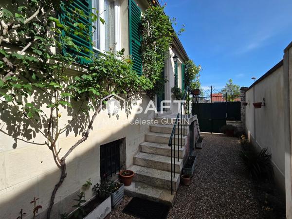 MAISON FAMILIALE  — CALME, VOLUMES ET ACCÈS PARIS