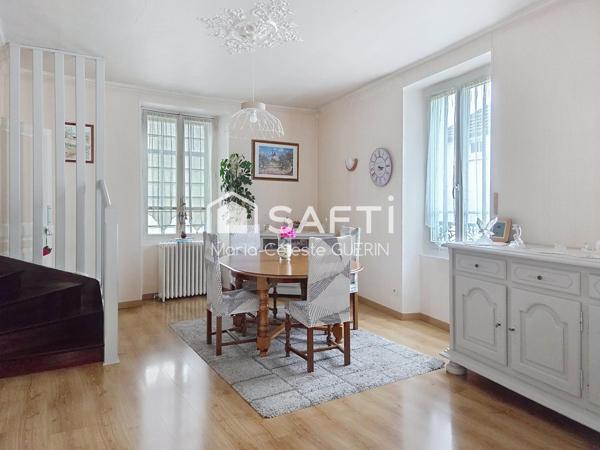 MAISON FAMILIALE  — CALME, VOLUMES ET ACCÈS PARIS