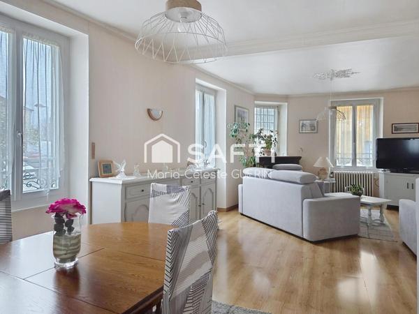 MAISON FAMILIALE  — CALME, VOLUMES ET ACCÈS PARIS
