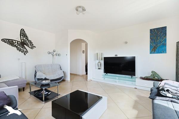 Maison à vendre 410 000 € Lamonzie-Saint-Martin 6 p 218 m² DPE B