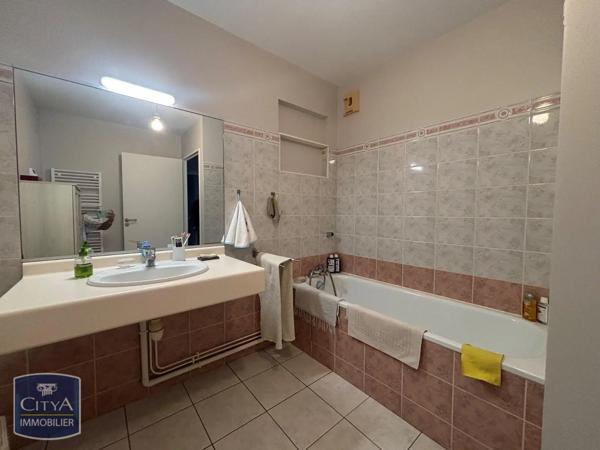 Appartement à louer 4 pièces 80.47m² Limoges (87100)
