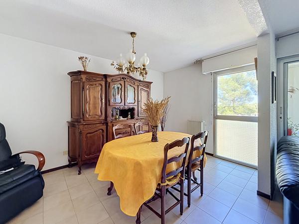 À vendre Grand appartement T5 de 103 m² à La Seyne-sur-Mer.