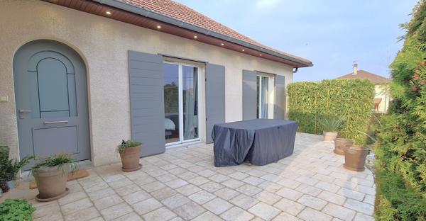 Meyzieu (69330) Villa 7 pièces de 159 m², sous-sol