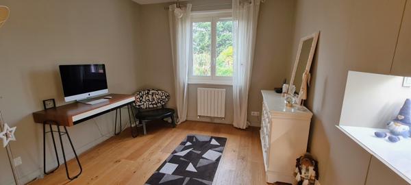 Meyzieu (69330) Villa 7 pièces de 159 m², sous-sol