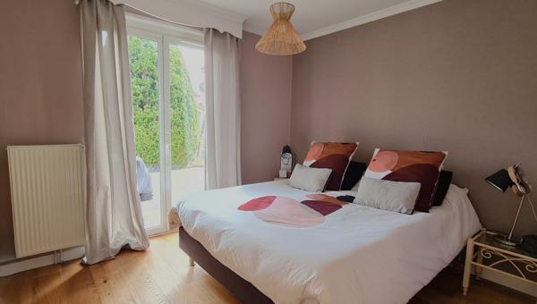 Meyzieu (69330) Villa 7 pièces de 159 m², sous-sol