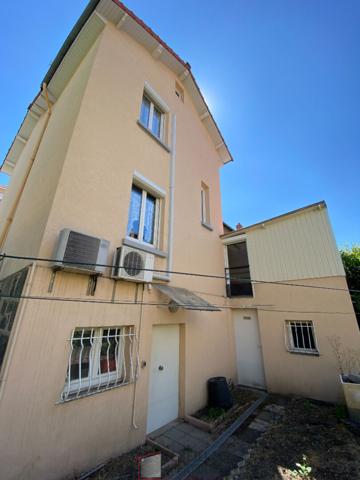 Maison 5 pièce(s) 3 chambre(s) 94 m²