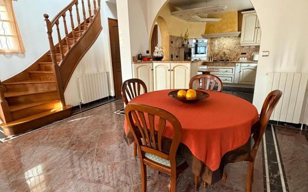 Maison à vendre    5 pièces • 170,96 m2 Joinville-le-Pont