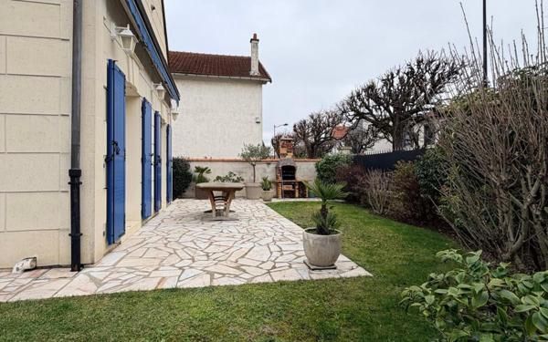 Maison à vendre    5 pièces • 170,96 m2 Joinville-le-Pont