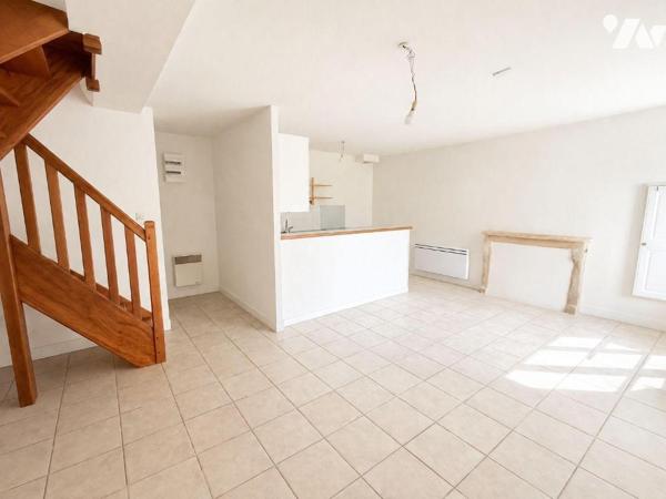 Maison à Vendre à Argentan (61200) disposant d'une surface habitable d'environ 100 m² et est si...