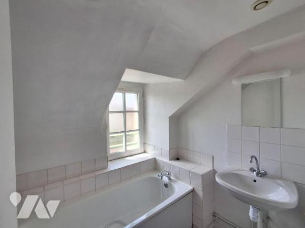 Maison à Vendre à Argentan (61200) disposant d'une surface habitable d'environ 100 m² et est si...