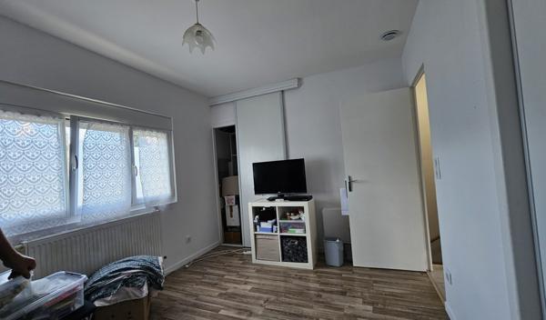 Casteljaloux (47700) Maison proximité voie verte, emplacement idéal entre lac et centre ville, 3 chambres, garage, jardin 1000m²