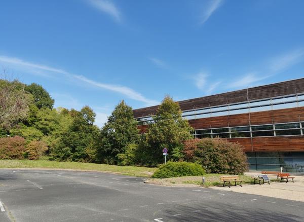 Bureaux à louer à Boigny-sur-Bionne - Proche Orléans (45) - 4 200 m² divisibles à partir de 533 m2 - Loyer attractif 50 euros HT/m²/an
