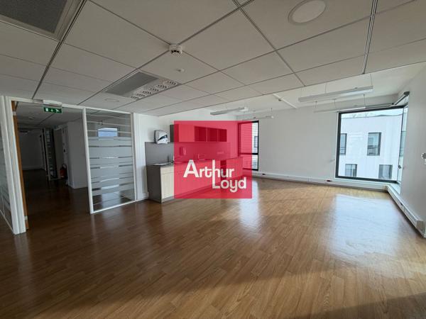 Bureaux à louer à Meylan surface de 292 m² avec parkings privatifs