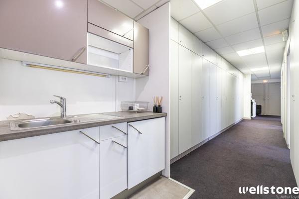 Bureaux à louer à PARIS 75008