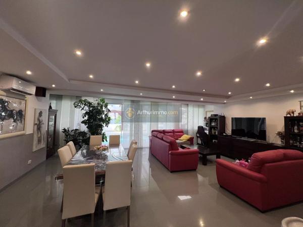 Vente Maison 9 pièces 257 m2 à Lucciana