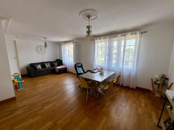 Pavillon 2 chambres avec jardin de 404m2