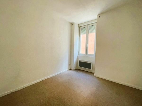 Appartement à louer  2 pièces • 36,52 m2 Vallon-Pont-d'Arc