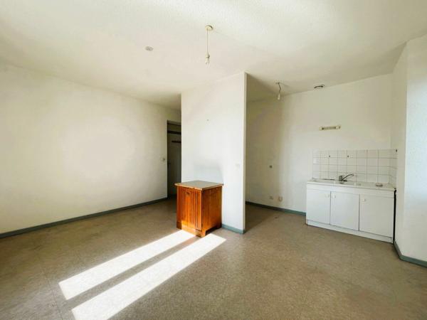 Appartement à louer  2 pièces • 36,52 m2 Vallon-Pont-d'Arc